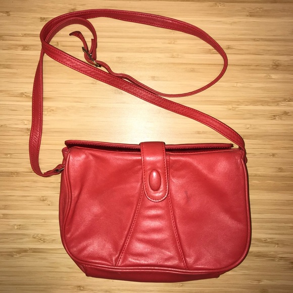 Vintage Handbags - Vintage cross body purse